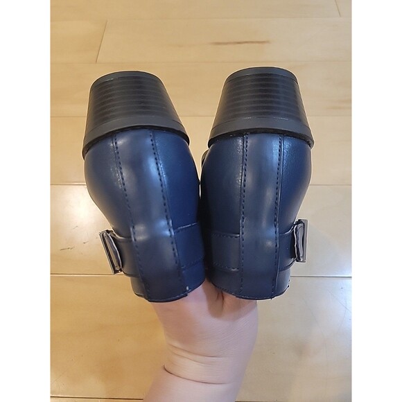 New Vionic Millie Leather Ankle Boots US 7.5 Navy Buckle Zip Low Heel Orthotic - Picture 3 of 9